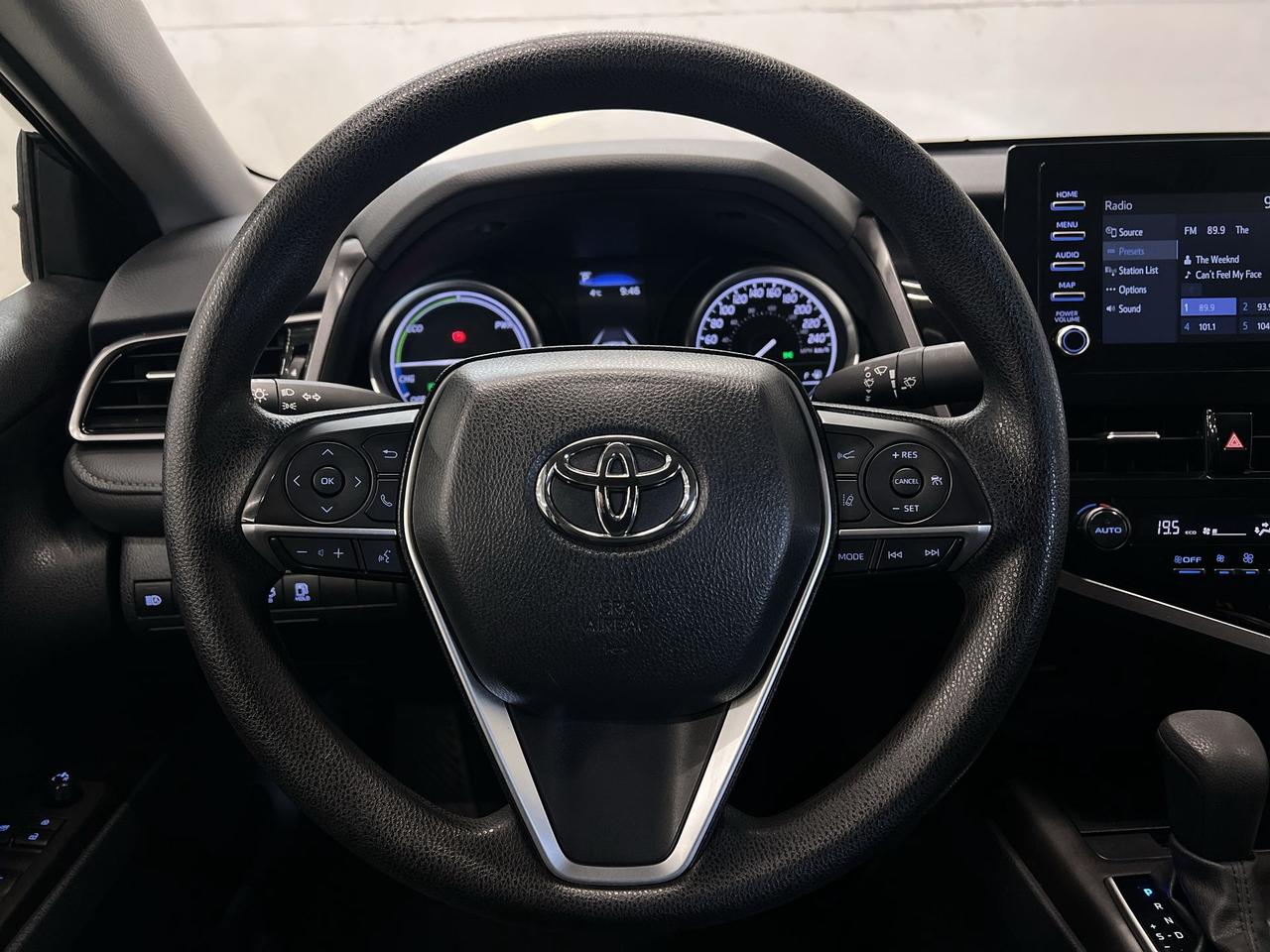 2024 Toyota Camry HYBRID HTD SEATS | CARPLAY | ALLOYS | ADAPT. CRUISE | A/C Photo