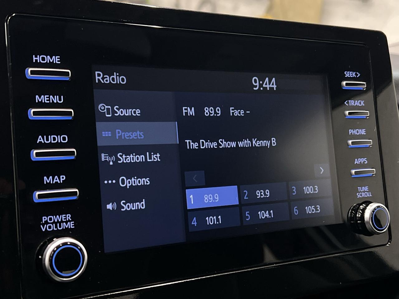 2024 Toyota Camry HYBRID HTD SEATS | CARPLAY | ALLOYS | ADAPT. CRUISE | A/C Photo