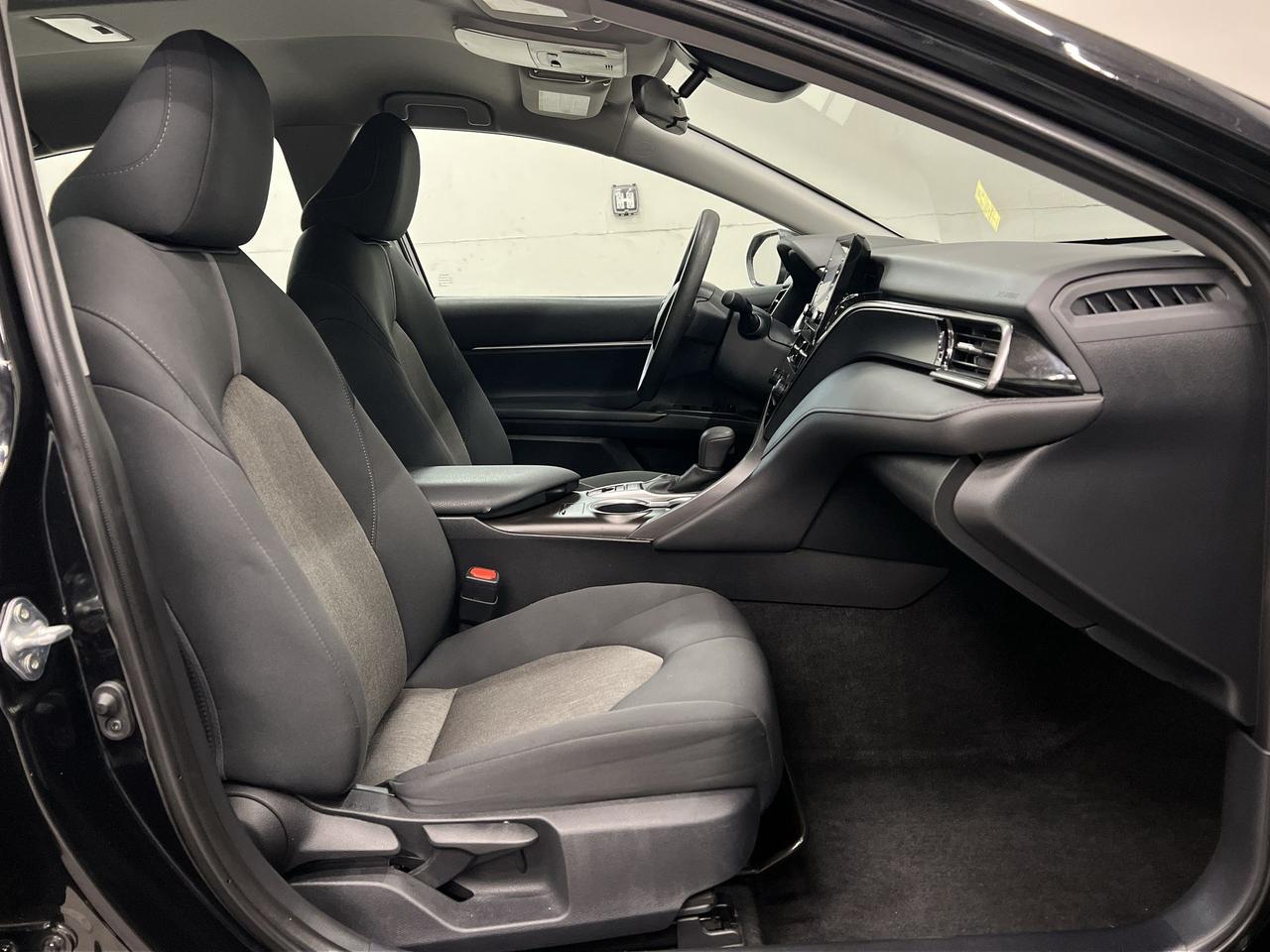 2024 Toyota Camry HYBRID HTD SEATS | CARPLAY | ALLOYS | ADAPT. CRUISE | A/C Photo