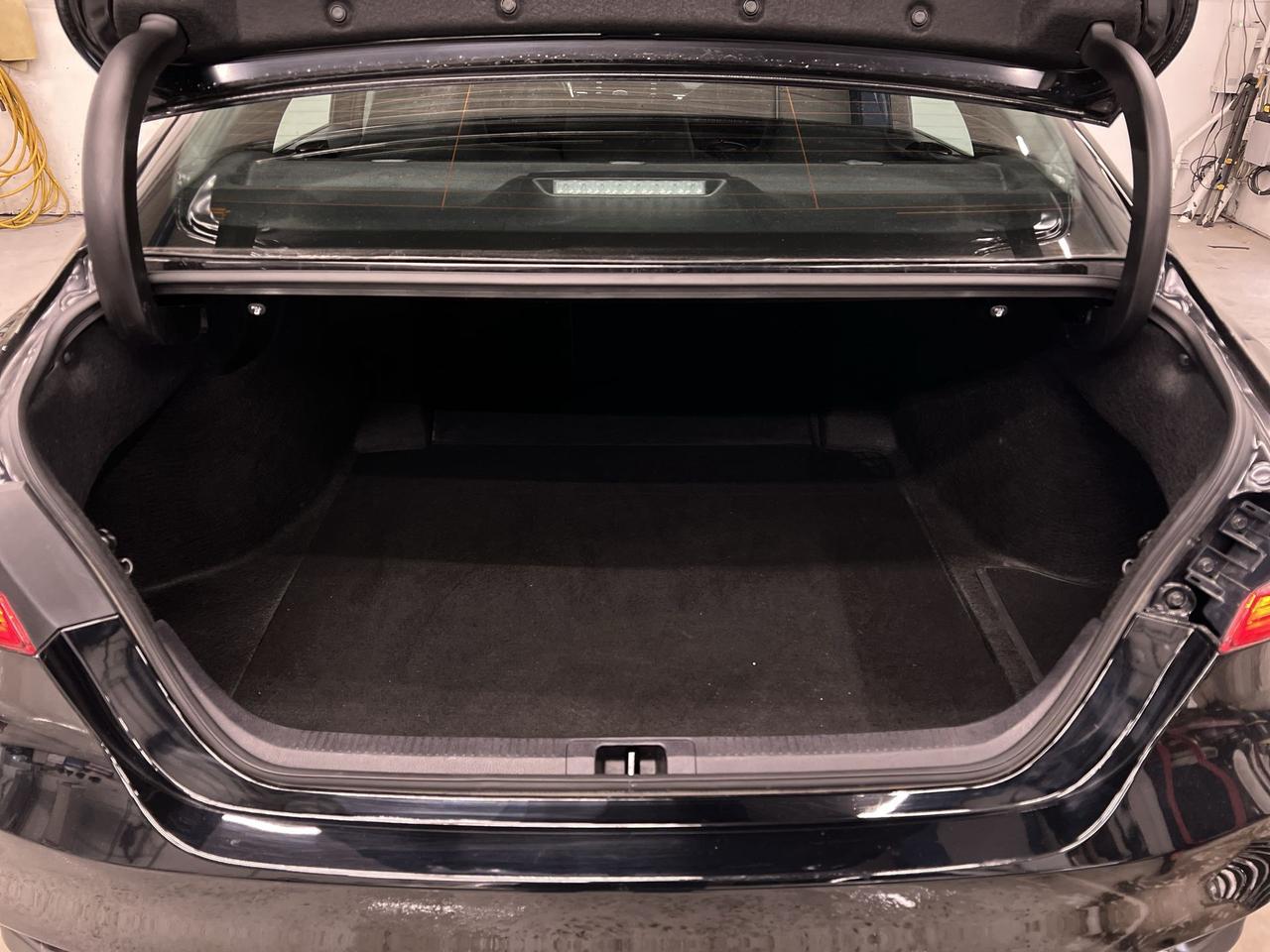 2024 Toyota Camry HYBRID HTD SEATS | CARPLAY | ALLOYS | ADAPT. CRUISE | A/C Photo