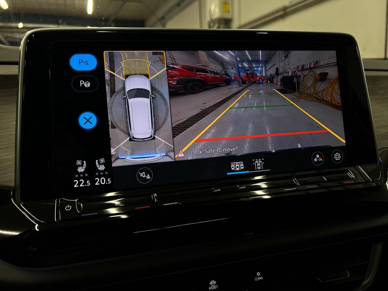 2024 Volkswagen Atlas EXCELINE RLINE| AWD | 7-PASS | LEATHER | PANO ROOF Photo