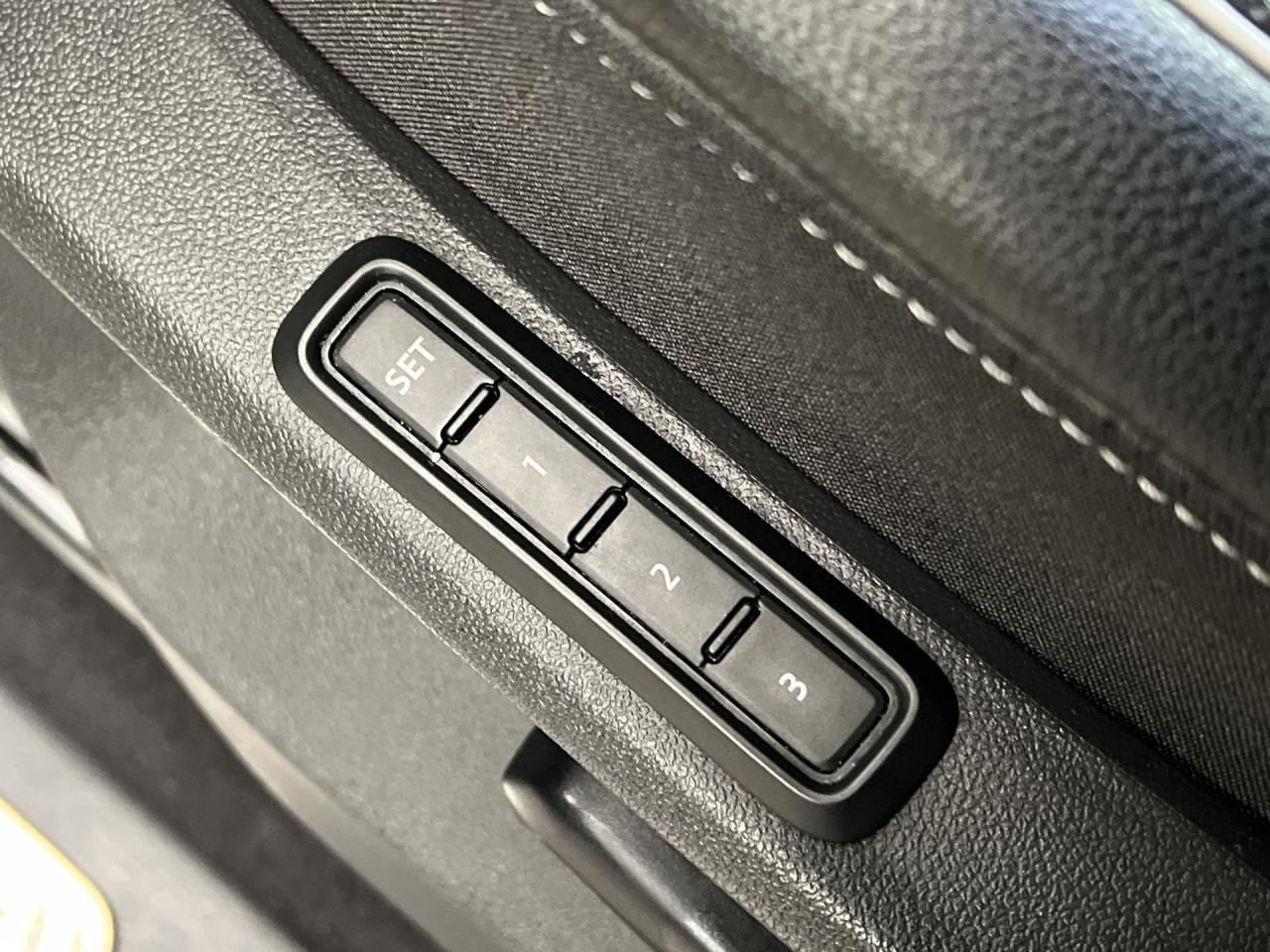 2024 Volkswagen Atlas EXCELINE RLINE| AWD | 7-PASS | LEATHER | PANO ROOF Photo