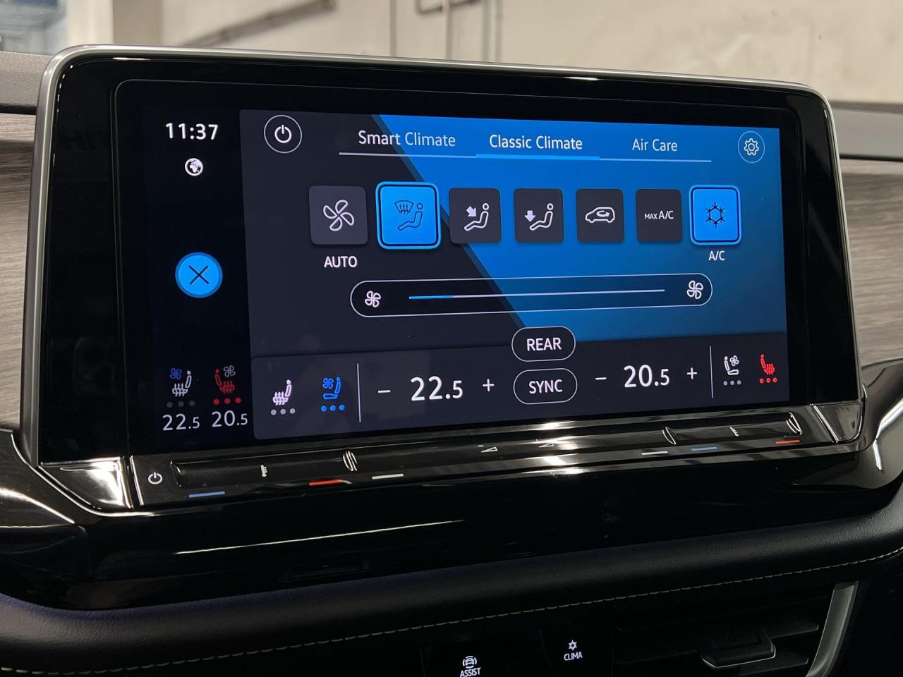 2024 Volkswagen Atlas EXCELINE RLINE| AWD | 7-PASS | LEATHER | PANO ROOF Photo