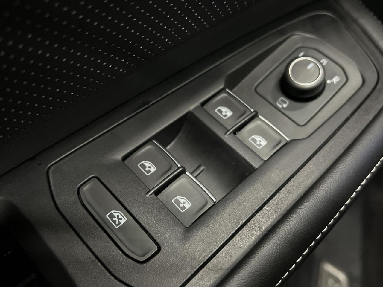 2024 Volkswagen Atlas EXCELINE RLINE| AWD | 7-PASS | LEATHER | PANO ROOF Photo