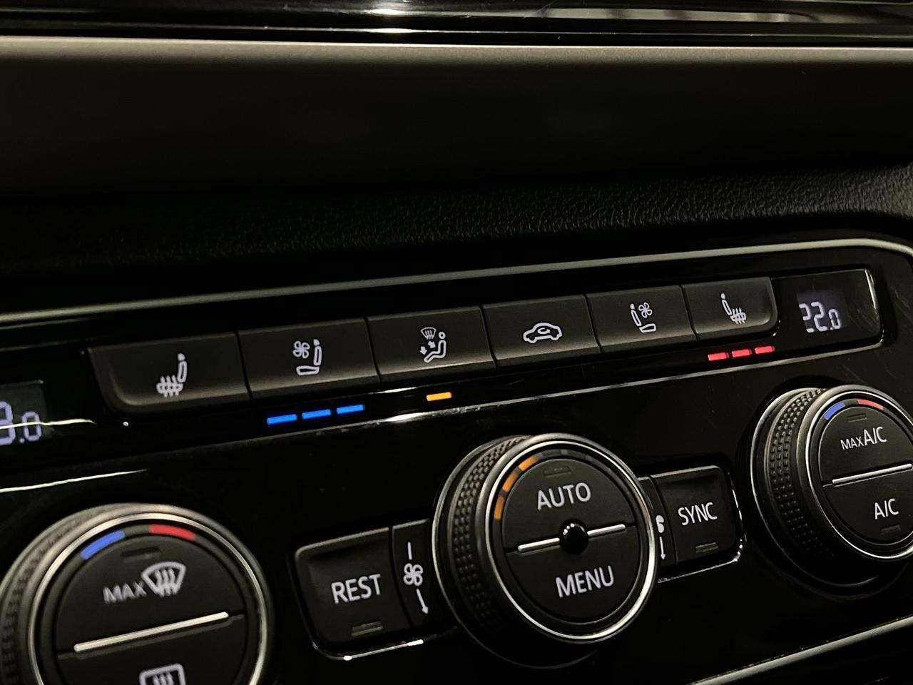 2021 Volkswagen Atlas HIGHLINE AWD |7-PASS |3.6L V6 | LEATHER |PANO ROOF Photo