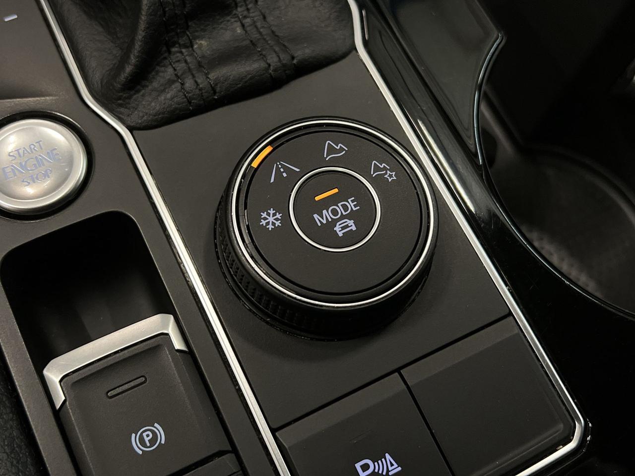 2021 Volkswagen Atlas HIGHLINE AWD |7-PASS |3.6L V6 | LEATHER |PANO ROOF Photo