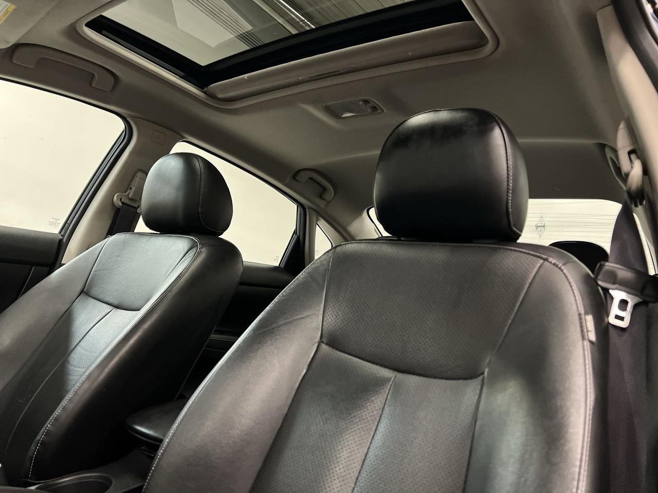 2014 Nissan Sentra SL | LOW KMS! | HTD LEATHER | SUNROOF | BLUETOOTH Photo