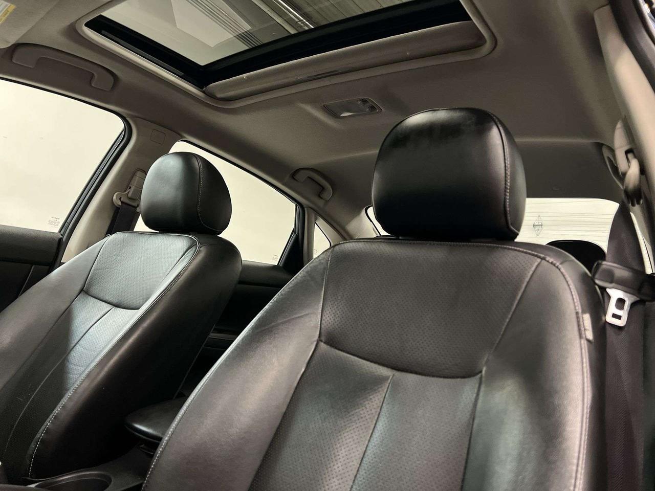 2014 Nissan Sentra SL | LOW KMS! | HTD LEATHER | SUNROOF | BLUETOOTH Photo
