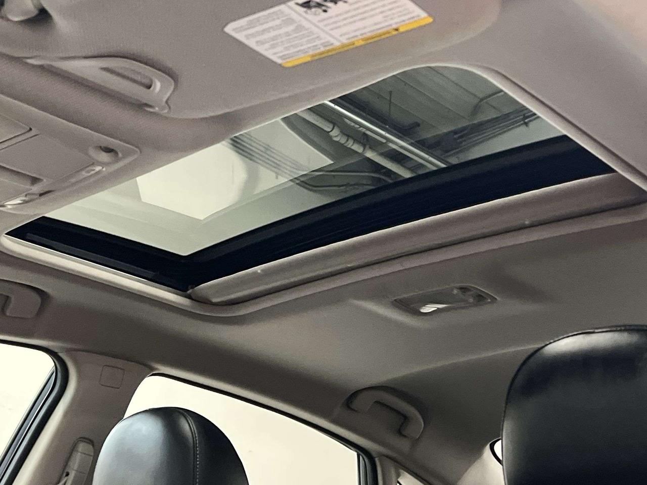 2014 Nissan Sentra SL | LOW KMS! | HTD LEATHER | SUNROOF | BLUETOOTH Photo