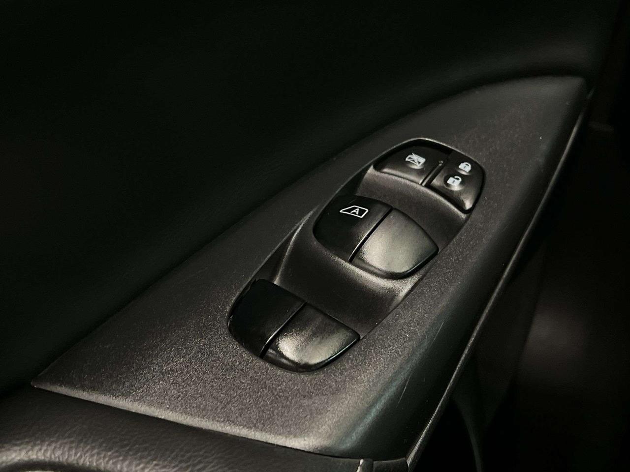 2014 Nissan Sentra SL | LOW KMS! | HTD LEATHER | SUNROOF | BLUETOOTH Photo