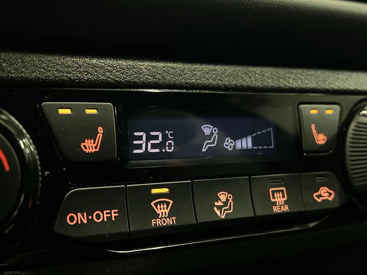 2024 Nissan Kicks SR PREMIUM | ONLY 9,000KMS! | HTD SEATS | CARPLAY Photo