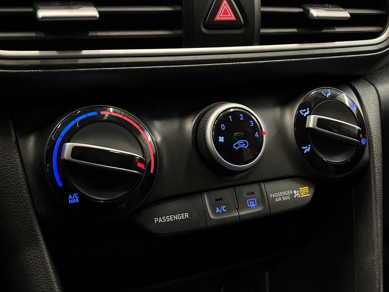 2020 Hyundai KONA HTD SEATS | CARPLAY | ALLOYS | REAR CAM | A/C Photo