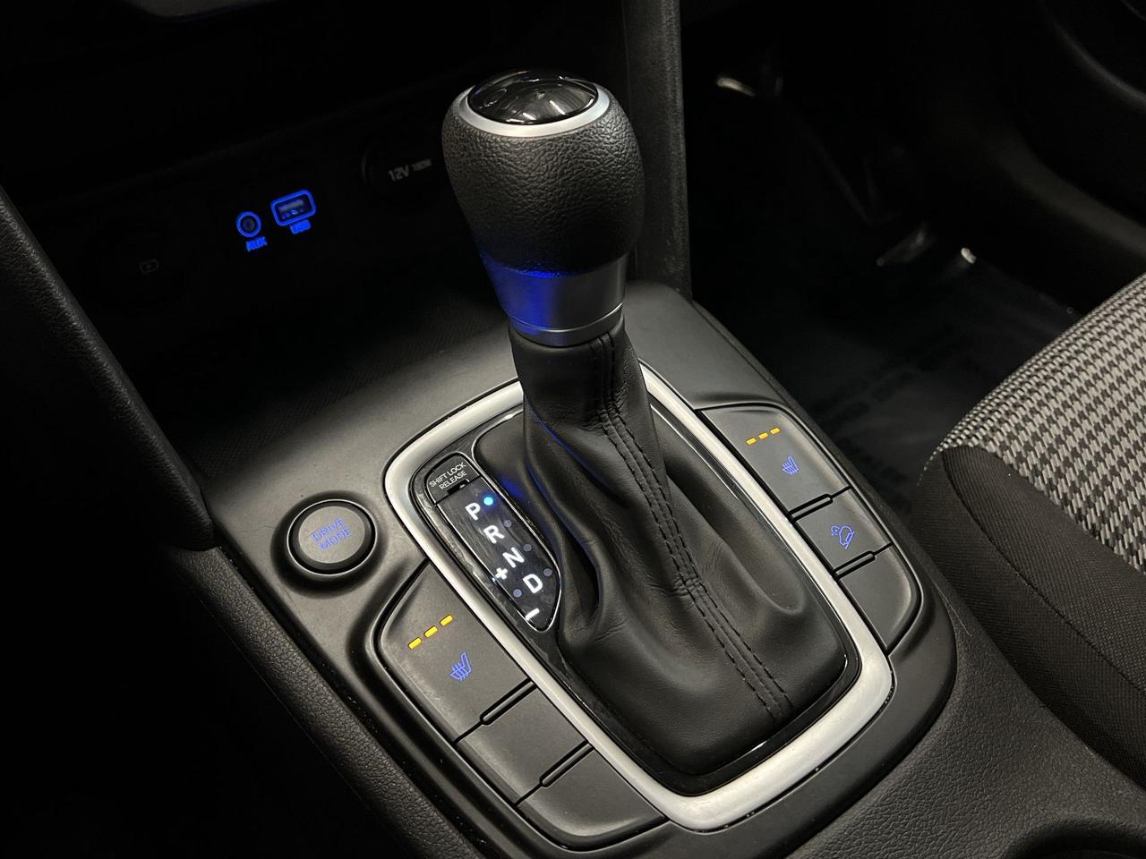 2020 Hyundai KONA HTD SEATS | CARPLAY | ALLOYS | REAR CAM | A/C Photo