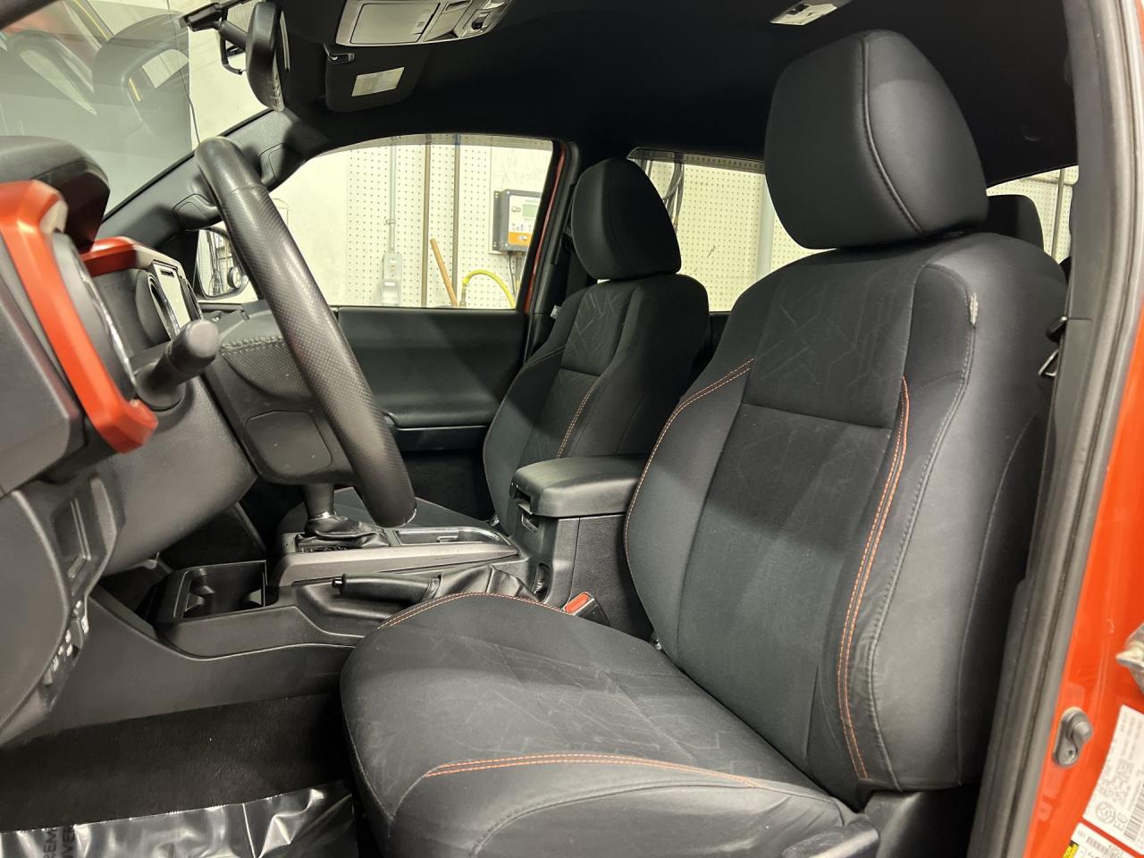 2017 Toyota Tacoma TRD SPORT 4X4 | DBL CAB | 3.5L V6 | NAV | ALLOYS Photo