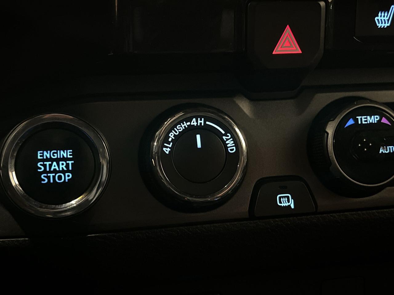 2017 Toyota Tacoma TRD SPORT 4X4 | DBL CAB | 3.5L V6 | NAV | ALLOYS Photo