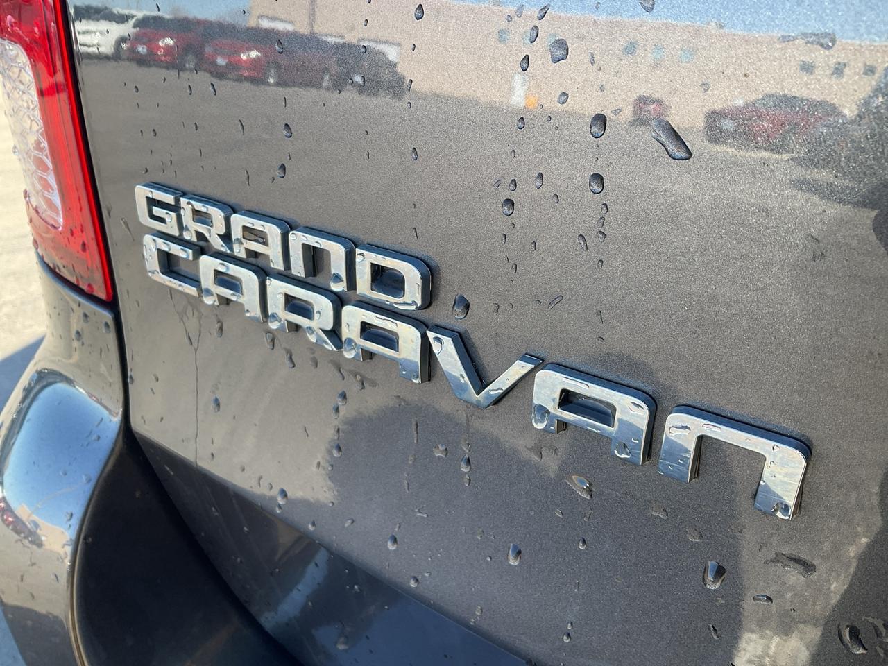 2017 Dodge Grand Caravan NAV / BLUETOOTH / DVD / RMT START HTD SEATS+WHEEL Photo