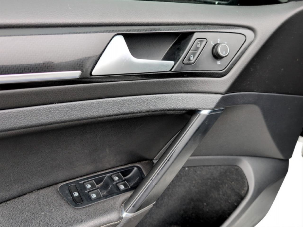 2017 Volkswagen Golf R DSG 4MOTION  - Low Mileage Photo