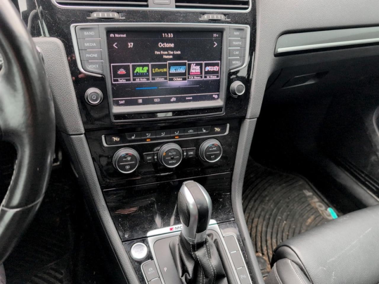 2017 Volkswagen Golf R DSG 4MOTION  - Low Mileage Photo