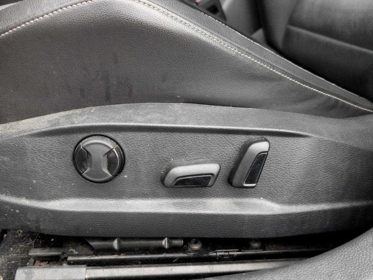 2017 Volkswagen Golf R DSG 4MOTION  - Low Mileage Photo