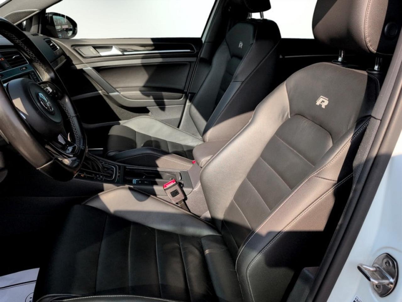 2017 Volkswagen Golf R DSG 4MOTION  **LOW KMS - AUTO** Photo