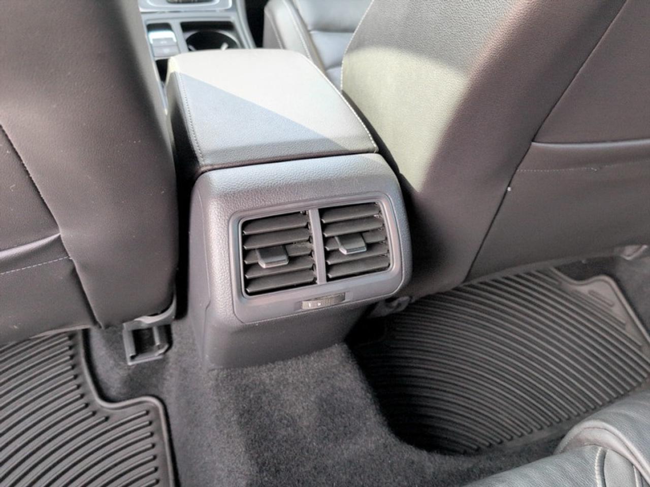 2017 Volkswagen Golf R DSG 4MOTION  **LOW KMS - AUTO** Photo