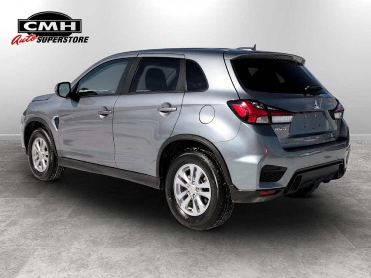 2024 Mitsubishi RVR SE AWC  **NO ACCIDENTS** Photo