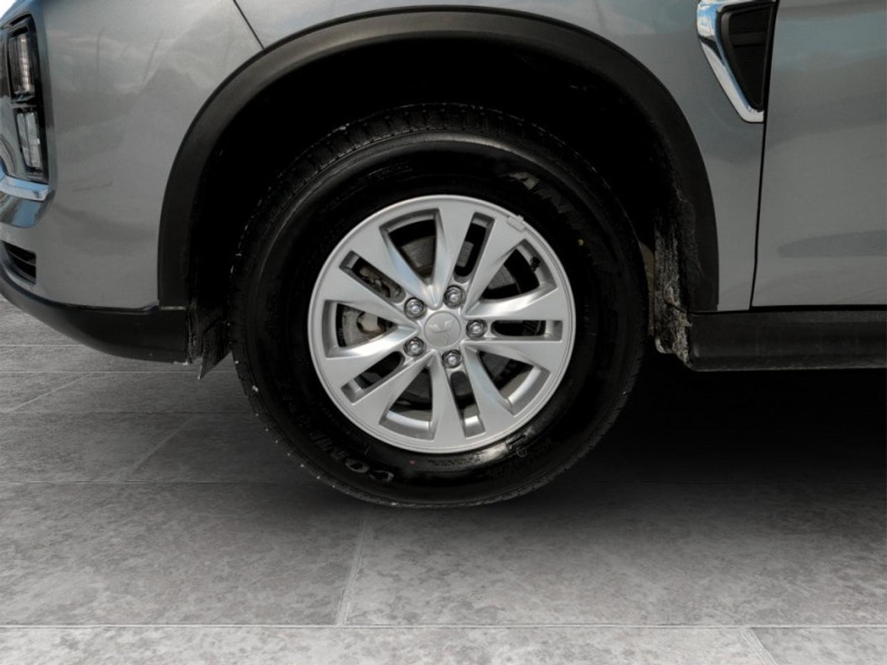 2024 Mitsubishi RVR SE AWC  **NO ACCIDENTS** Photo