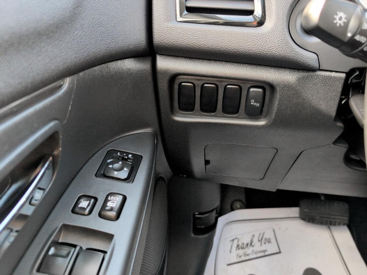 2024 Mitsubishi RVR SE AWC  **NO ACCIDENTS** Photo