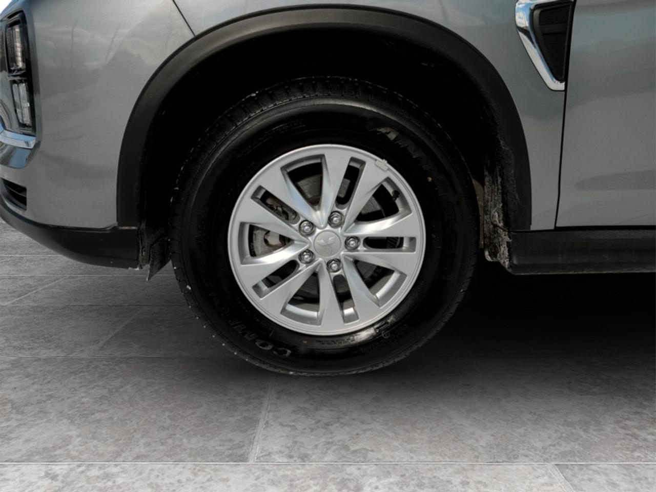 2024 Mitsubishi RVR SE AWC  **NO ACCIDENTS** Photo