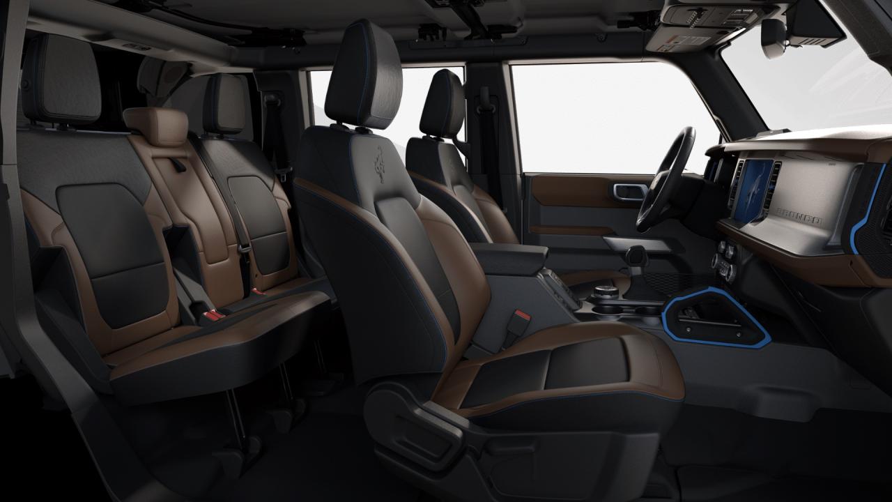 2024 Ford Bronco Outer Banks Photo