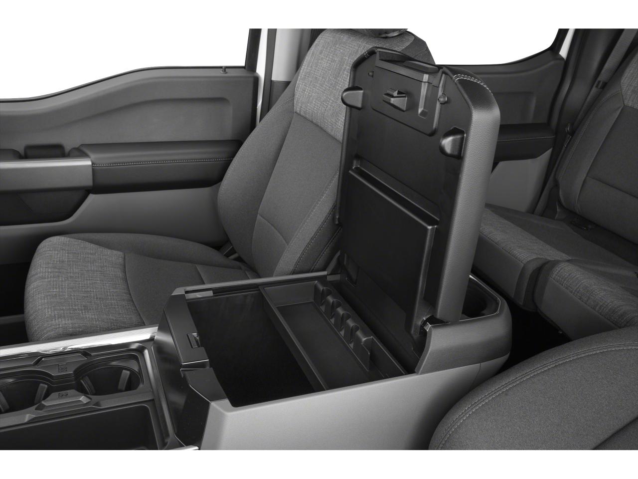 2026 Ford F-350 Super Duty DRW XLT Photo