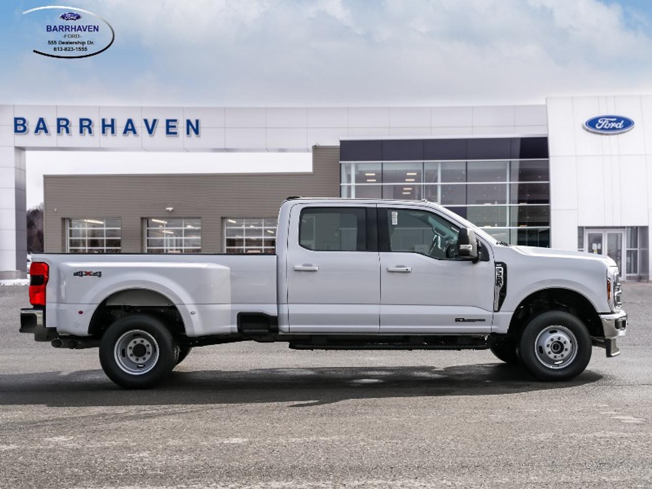 2026 Ford F-350 Super Duty DRW XLT Photo