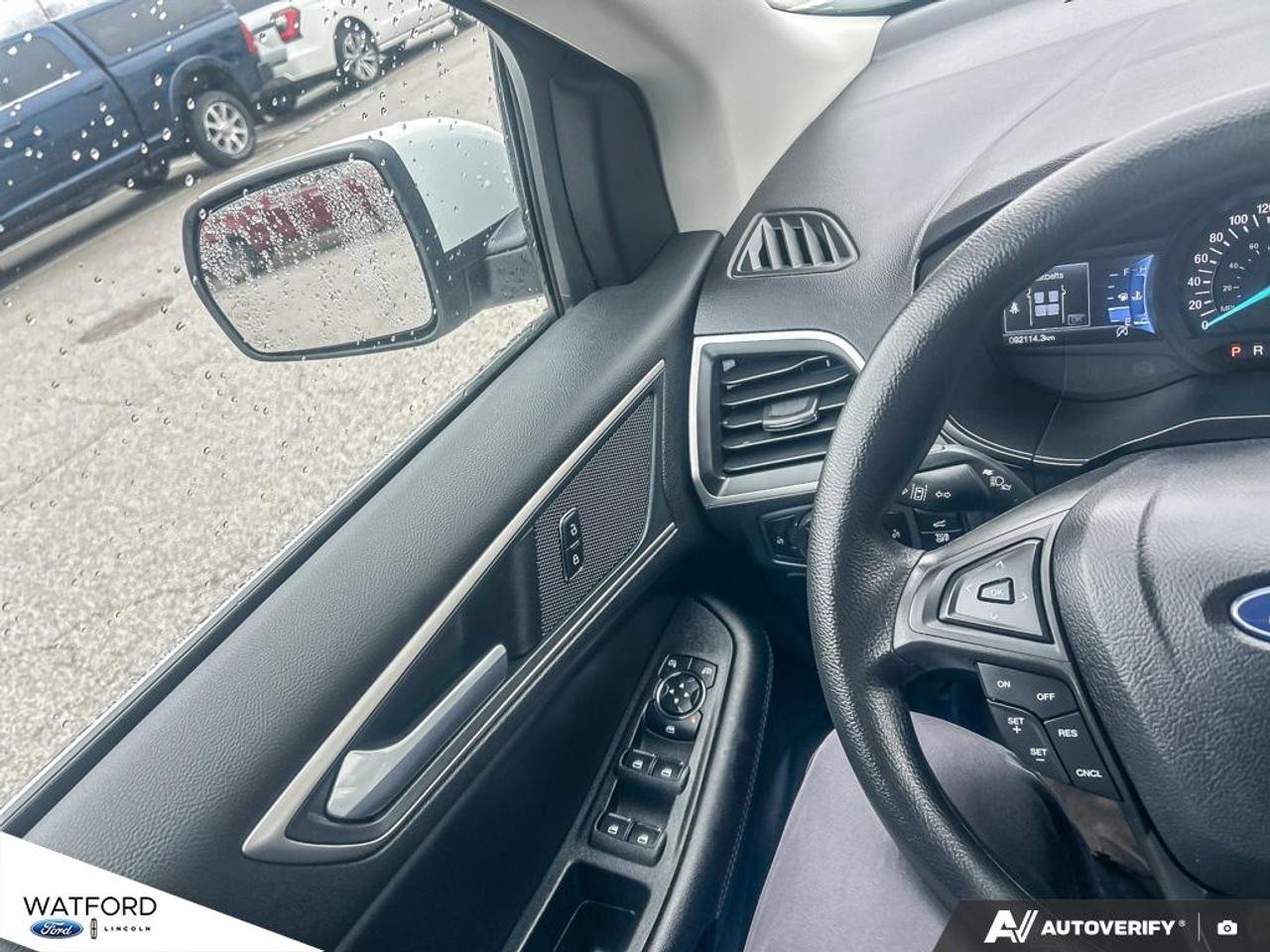 2023 Ford Edge SEL AWD Photo