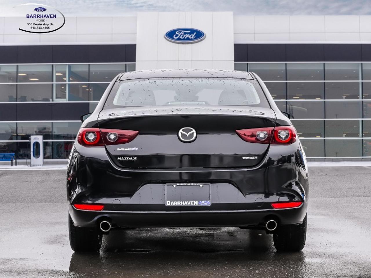 2024 Mazda MAZDA3 GS Photo4