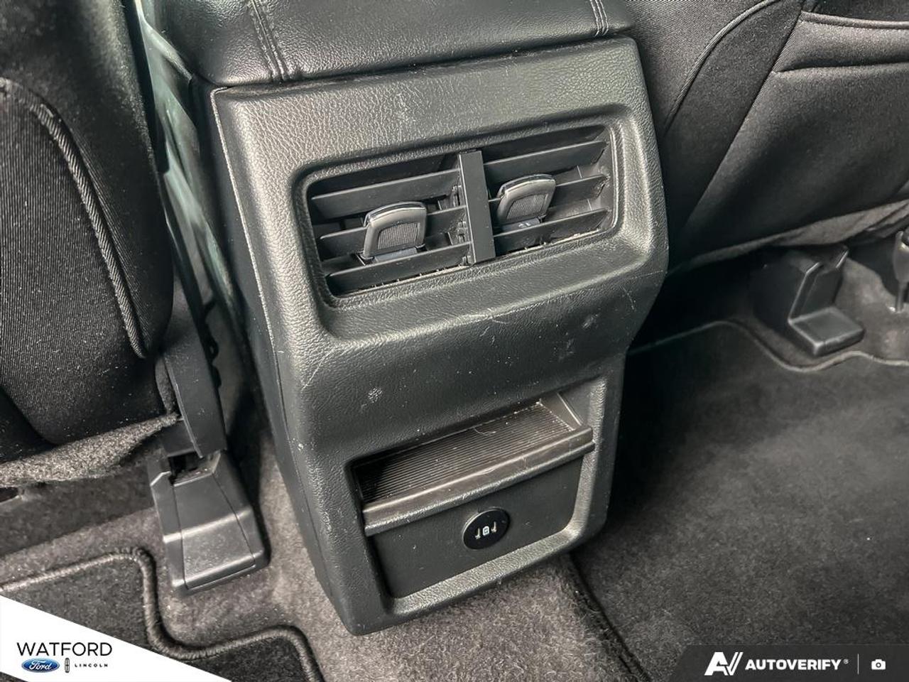 2024 Ford Edge SEL AWD Photo