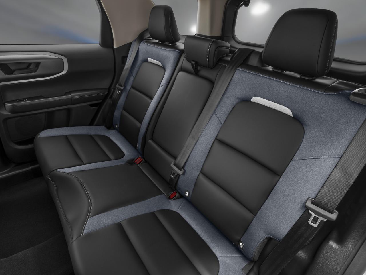 2026 Ford Bronco Sport Outer Banks Photo