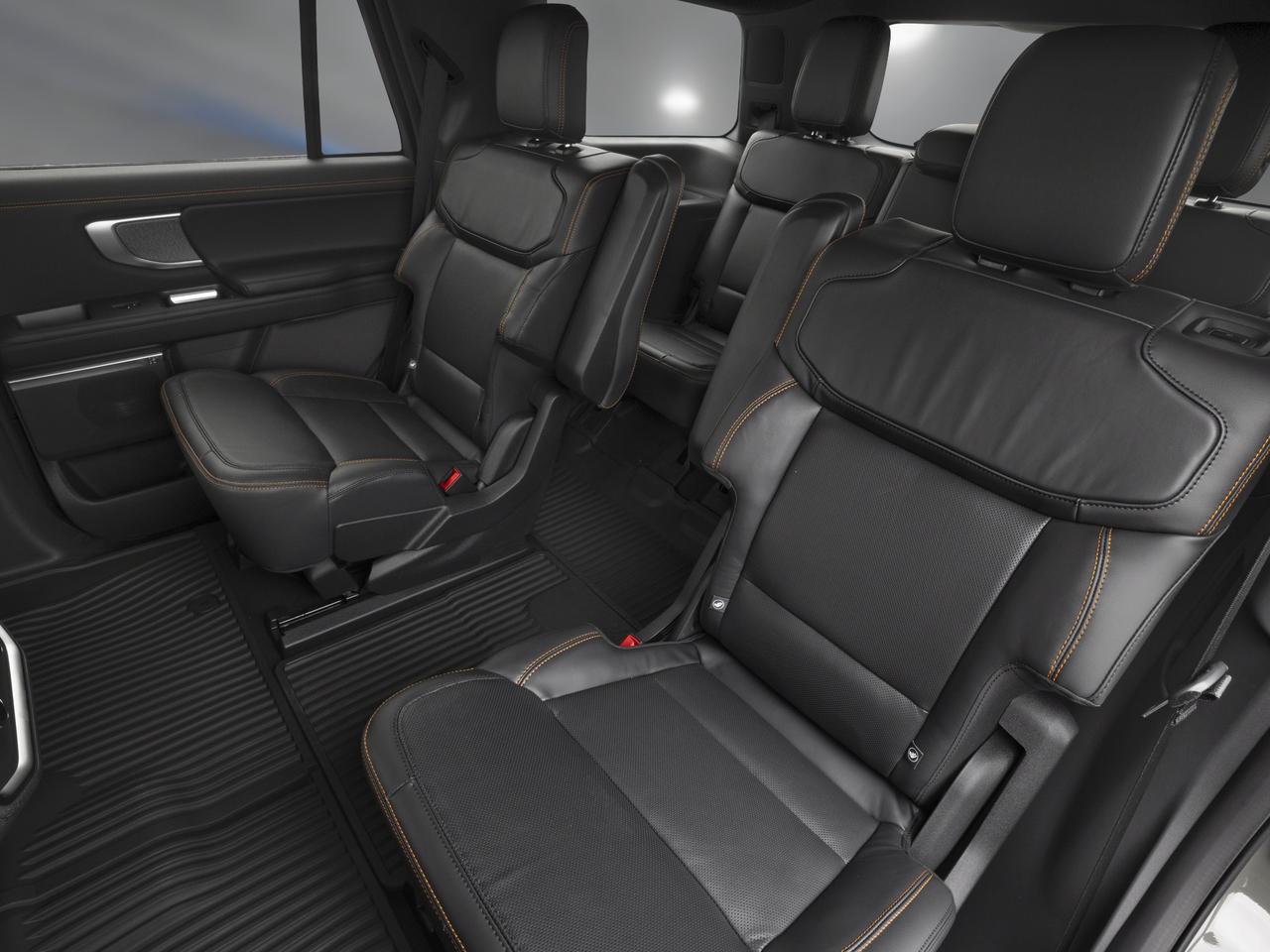 2026 Ford Expedition Tremor Photo