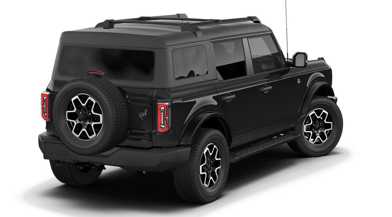 2026 Ford Bronco Outer Banks Photo2