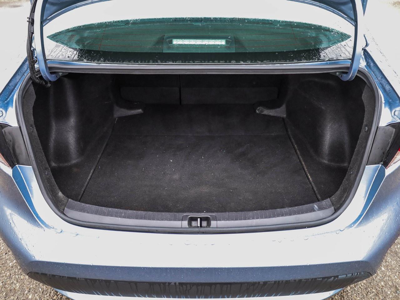 2022 Toyota Corolla L Photo