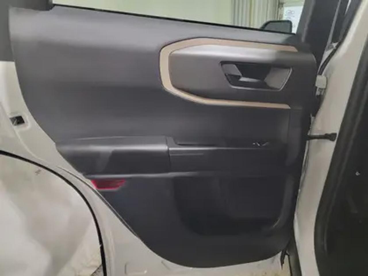 13605071.822297813