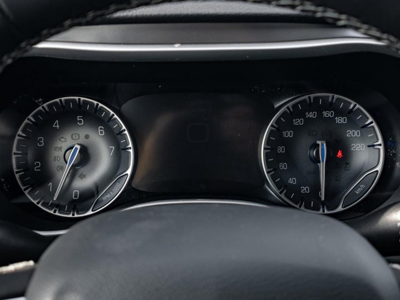 2026 Chrysler Pacifica Select Photo