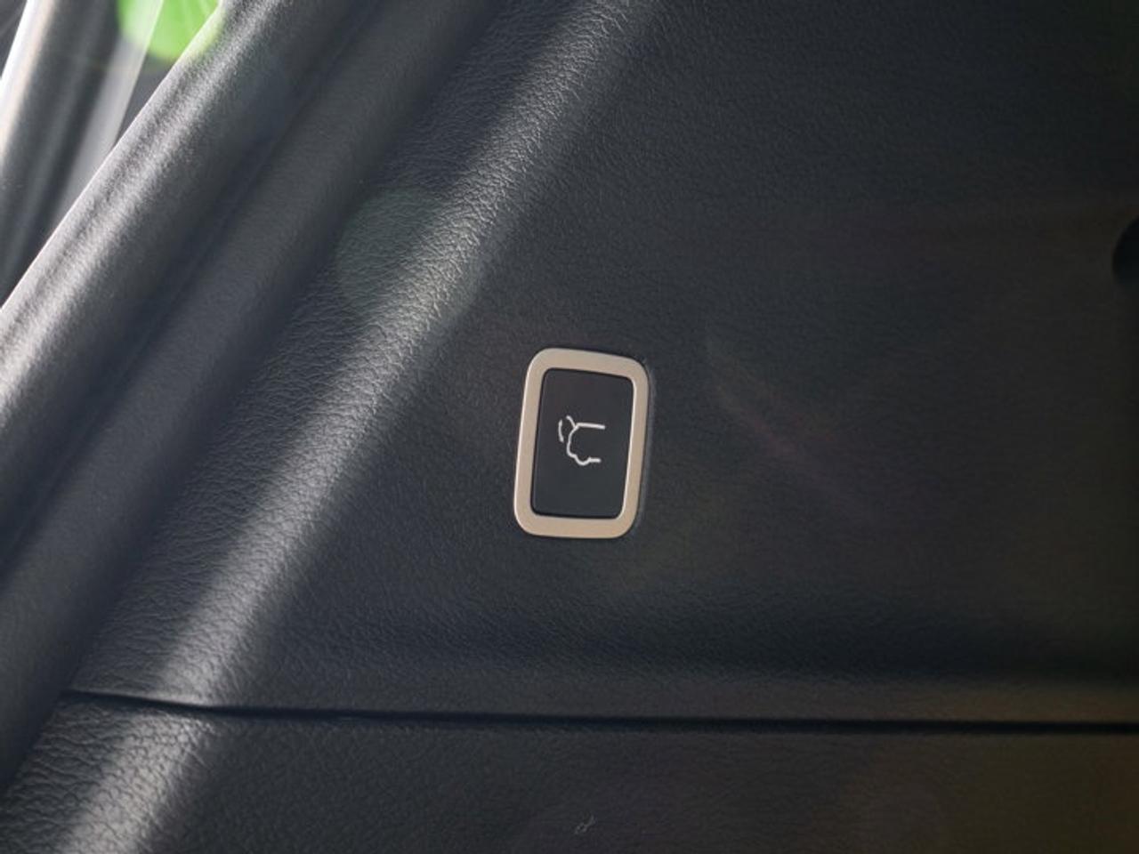 2026 Chrysler Pacifica Select Photo