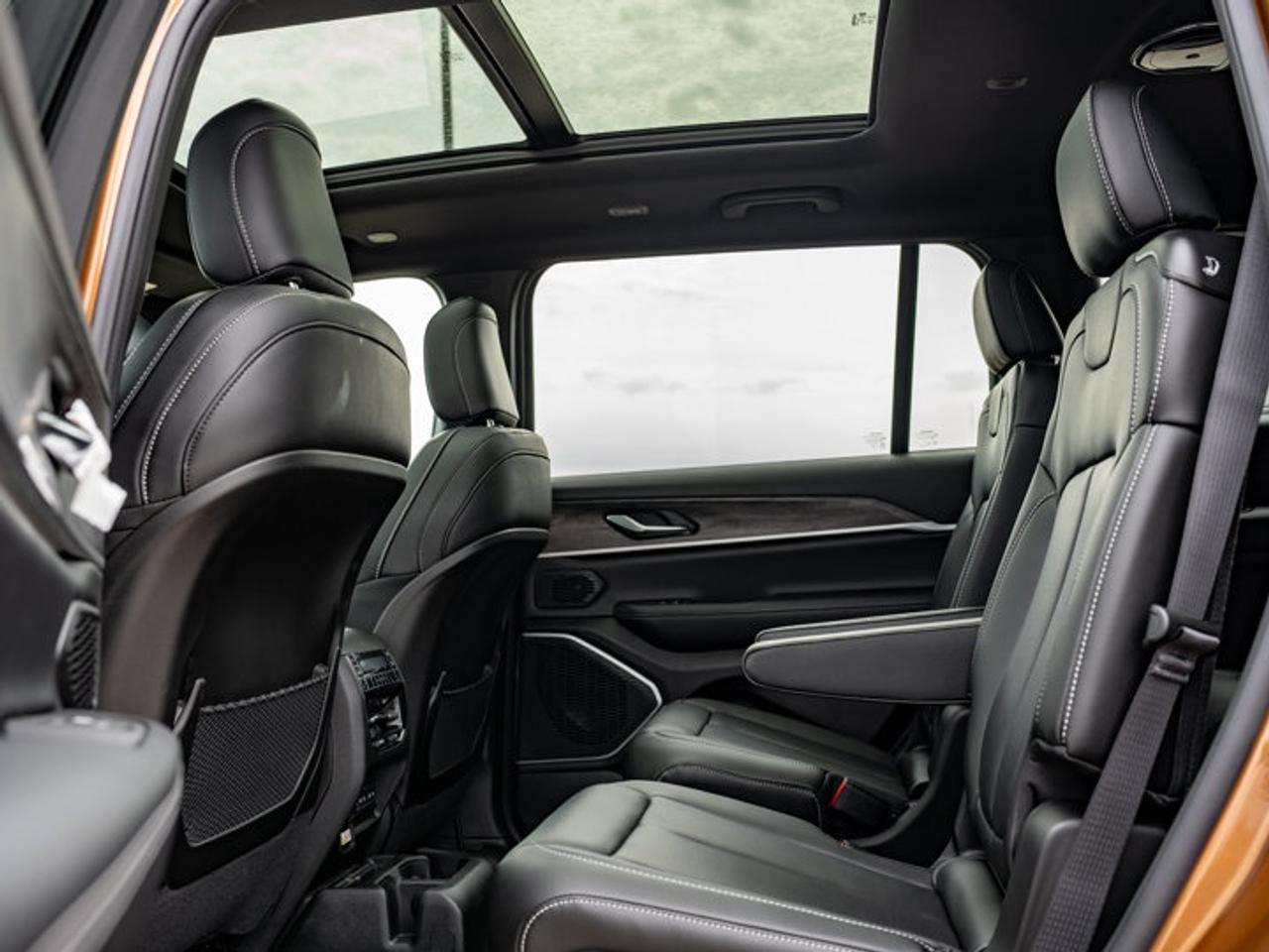 2026 Jeep Grand Cherokee L Limited Photo