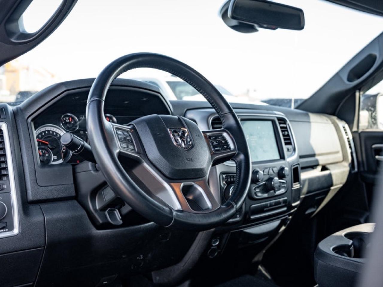 2023 RAM 1500 Classic WARLOCK Photo