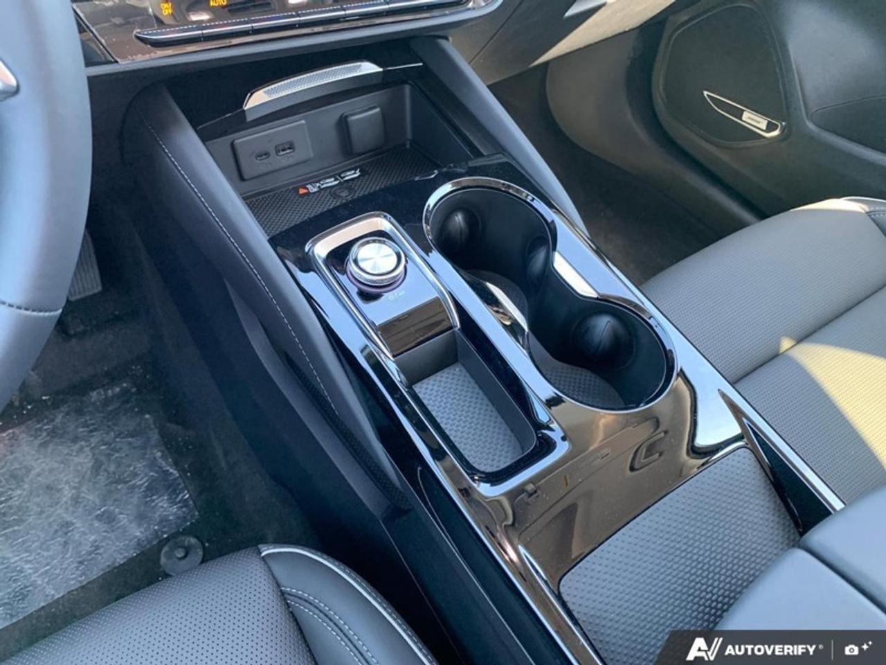 2026 Buick Envision Avenir  - Sunroof -  Cooled Seats Photo