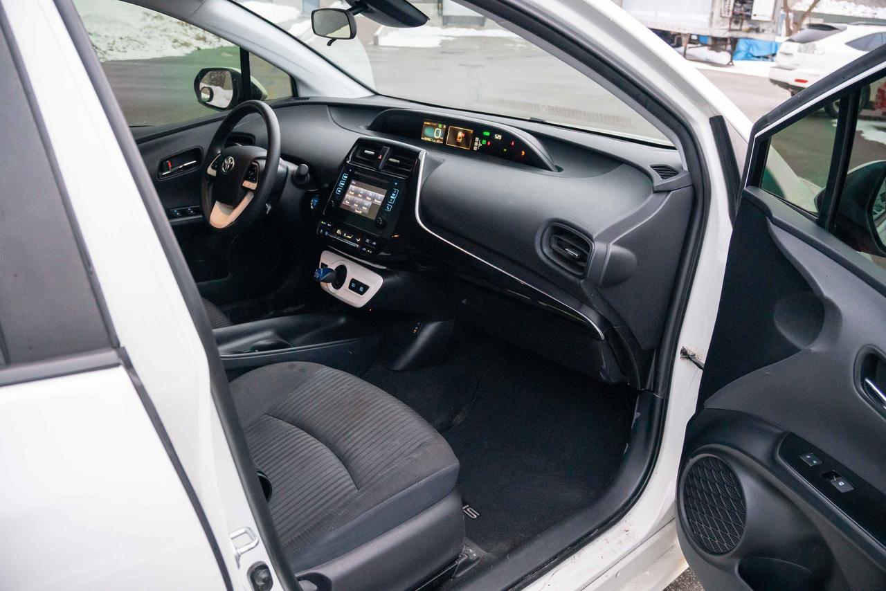 2017 Toyota Prius Base Photo