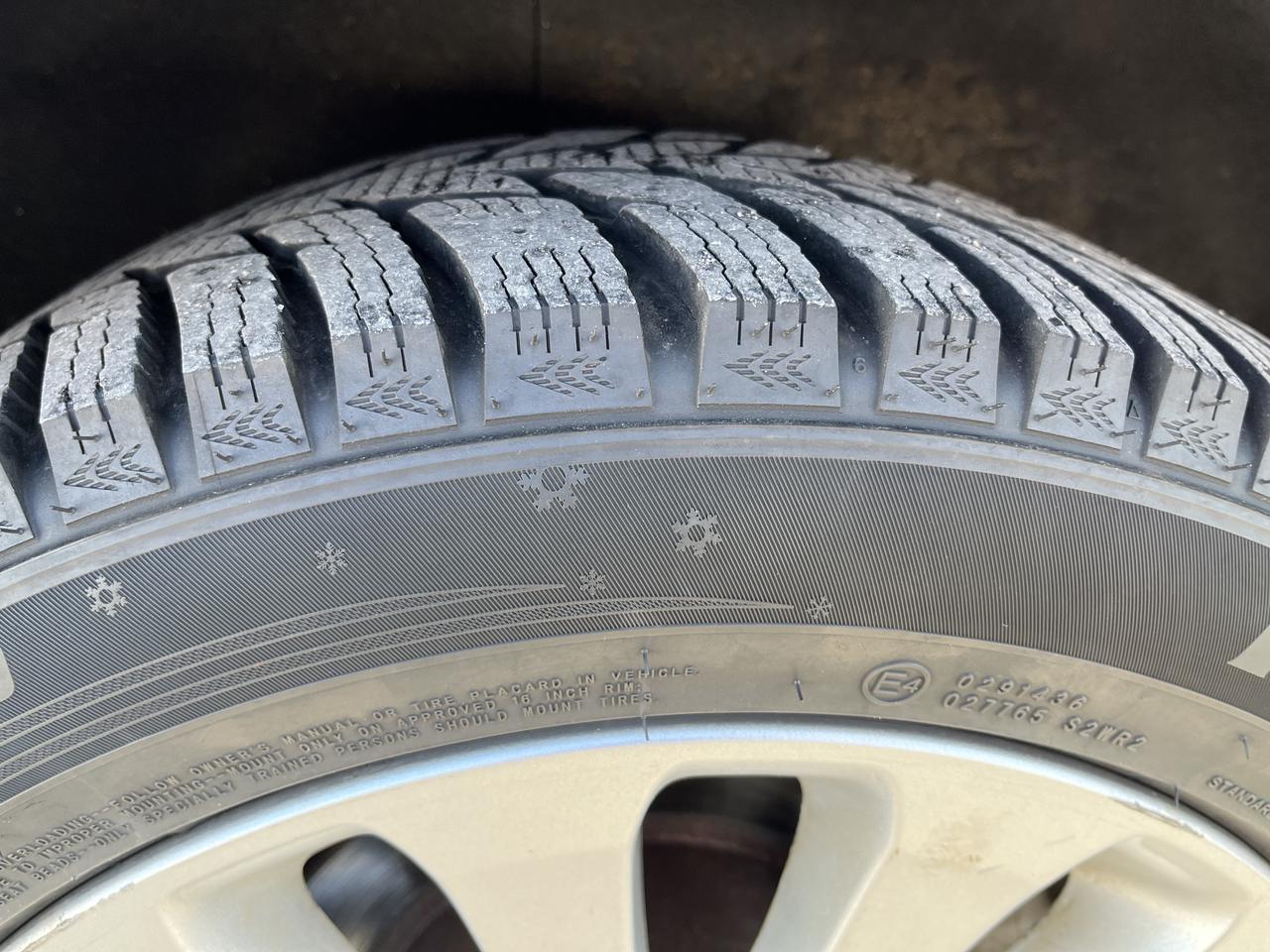 2017 Subaru Impreza SPORT AWD - MOONROOF - AUTOMATIC TRANSMISSION-ONLY $9,999.00!!! Photo