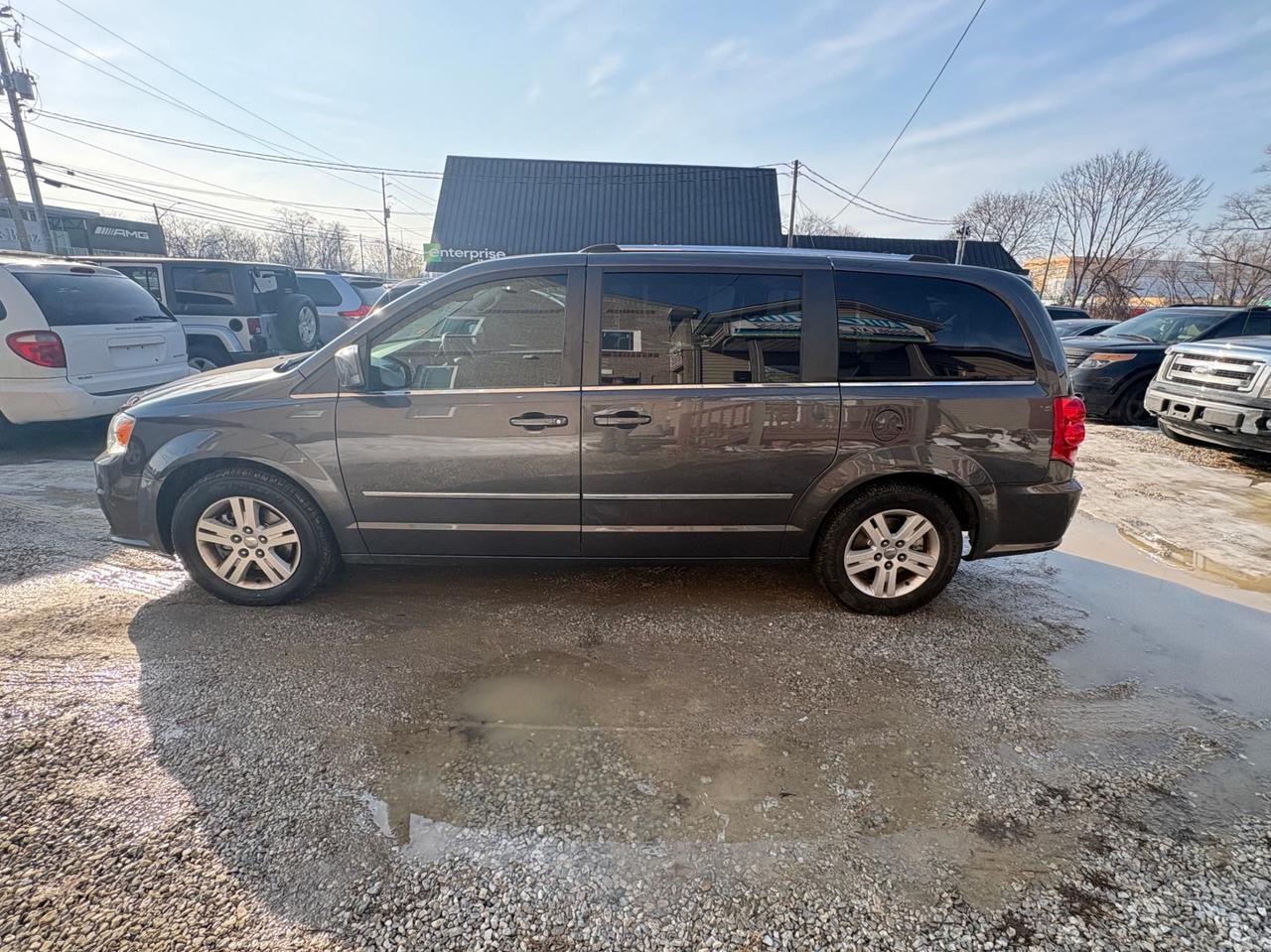 2016 Dodge Grand Caravan Crew, One Owner, Clean Carfax, Safety Ready, $5000 per claim-1 year Warranty. Financing Available Photo2
