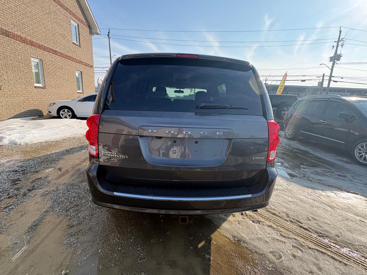 2016 Dodge Grand Caravan Crew, One Owner, Clean Carfax, Safety Ready, $5000 per claim-1 year Warranty. Financing Available Photo4
