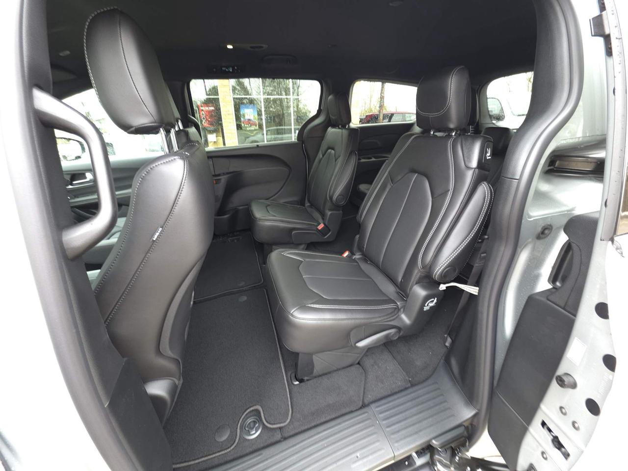 2026 Dodge Grand Caravan SXT 0% financing up to 60 months! Photo